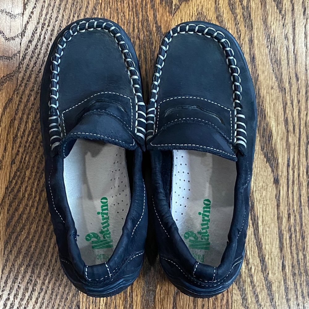 Naturino kids suede black loafers, size 29 (11.5 US). Excellent condition